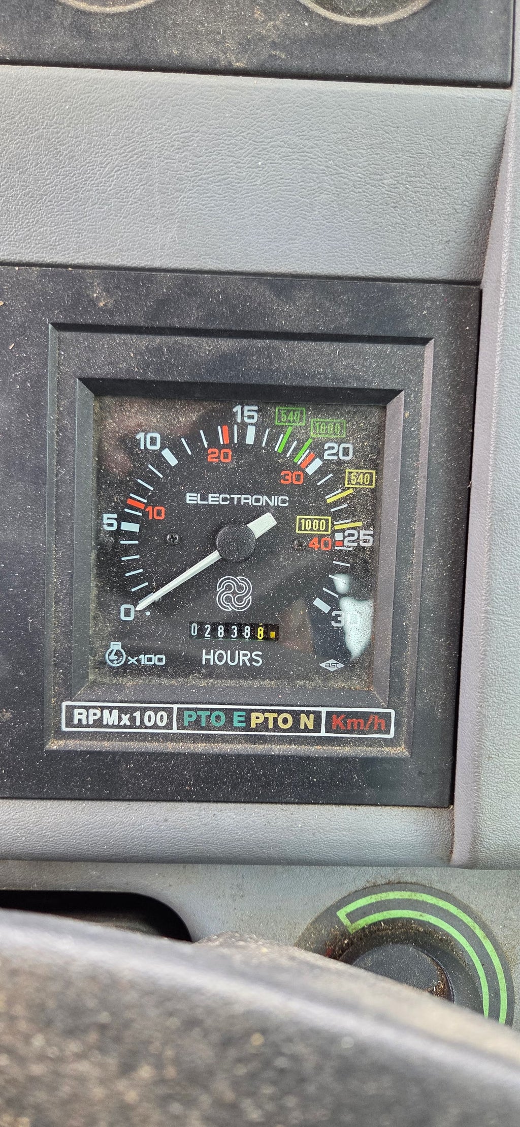 Tracteur Hurlimann XT 910.4