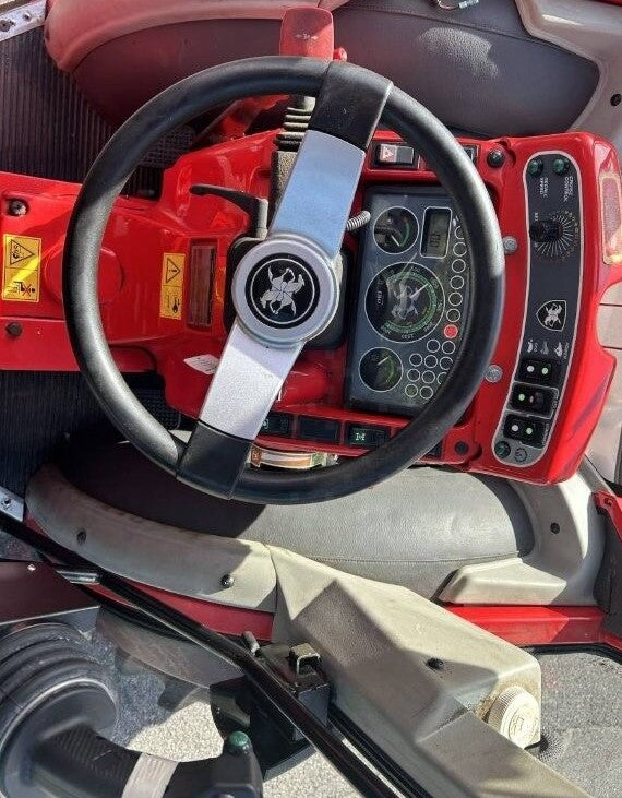 Antonio Carraro SRH 9800 Traktor – 2015 – 1 047 Stunden