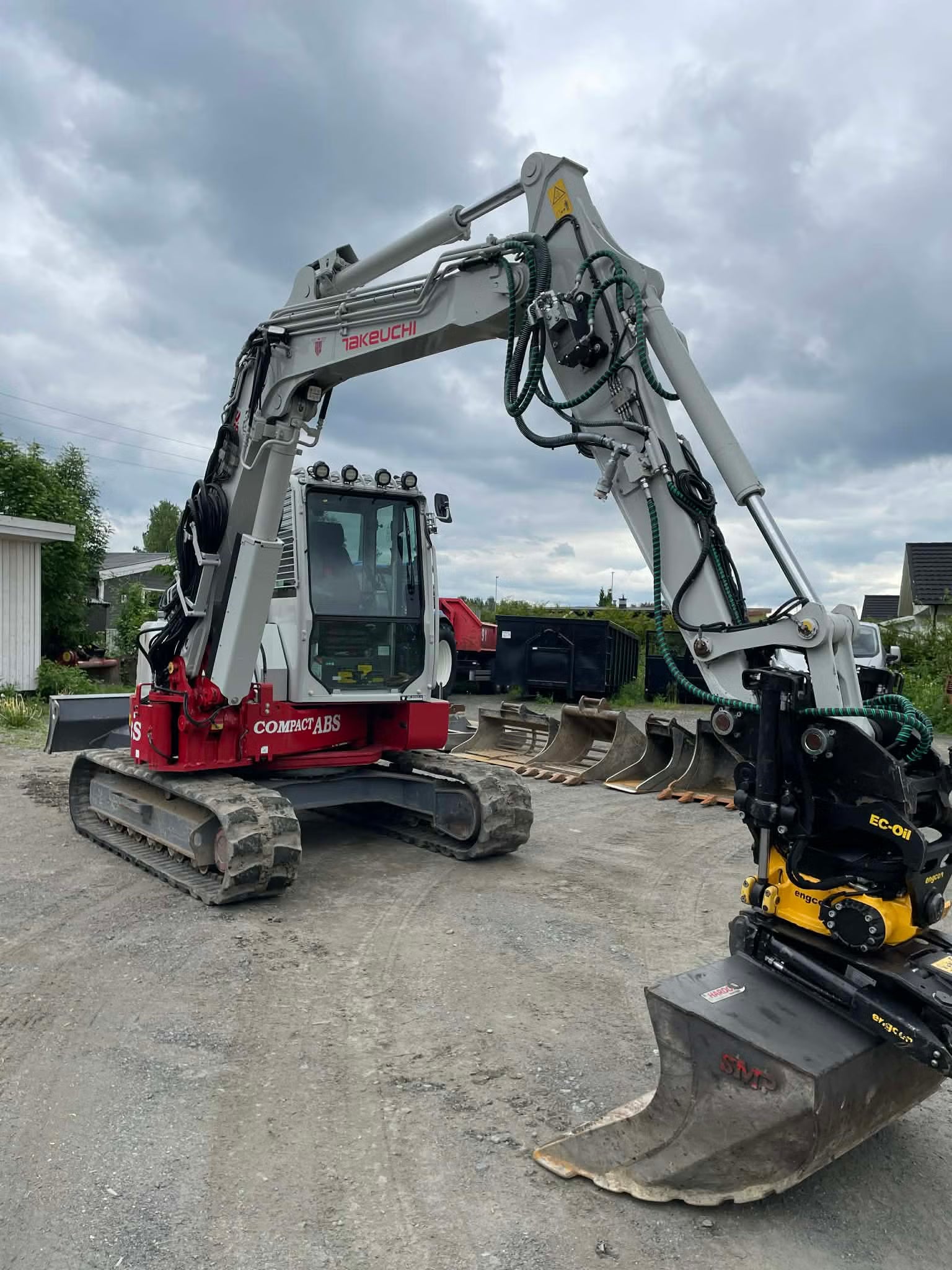 Pelle Takeuchi TB280FR
