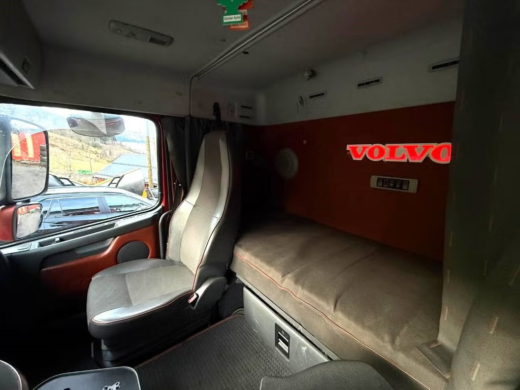 Camion Volvo FH 16 580 2008 - Levage à crochet 580 ch