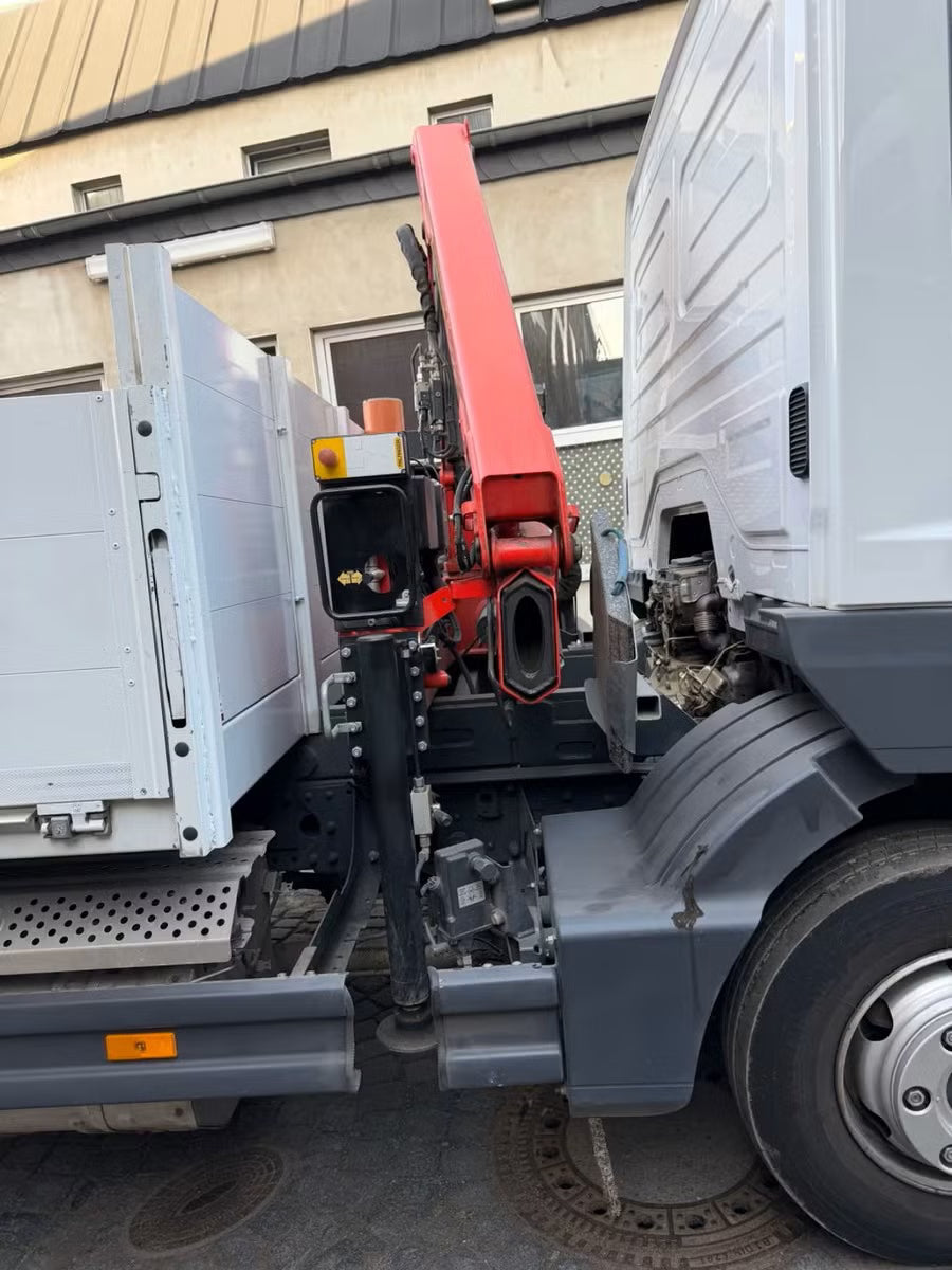 Camion Mercedes-Benz Atego 2020 - Camion-grue 150 ch
