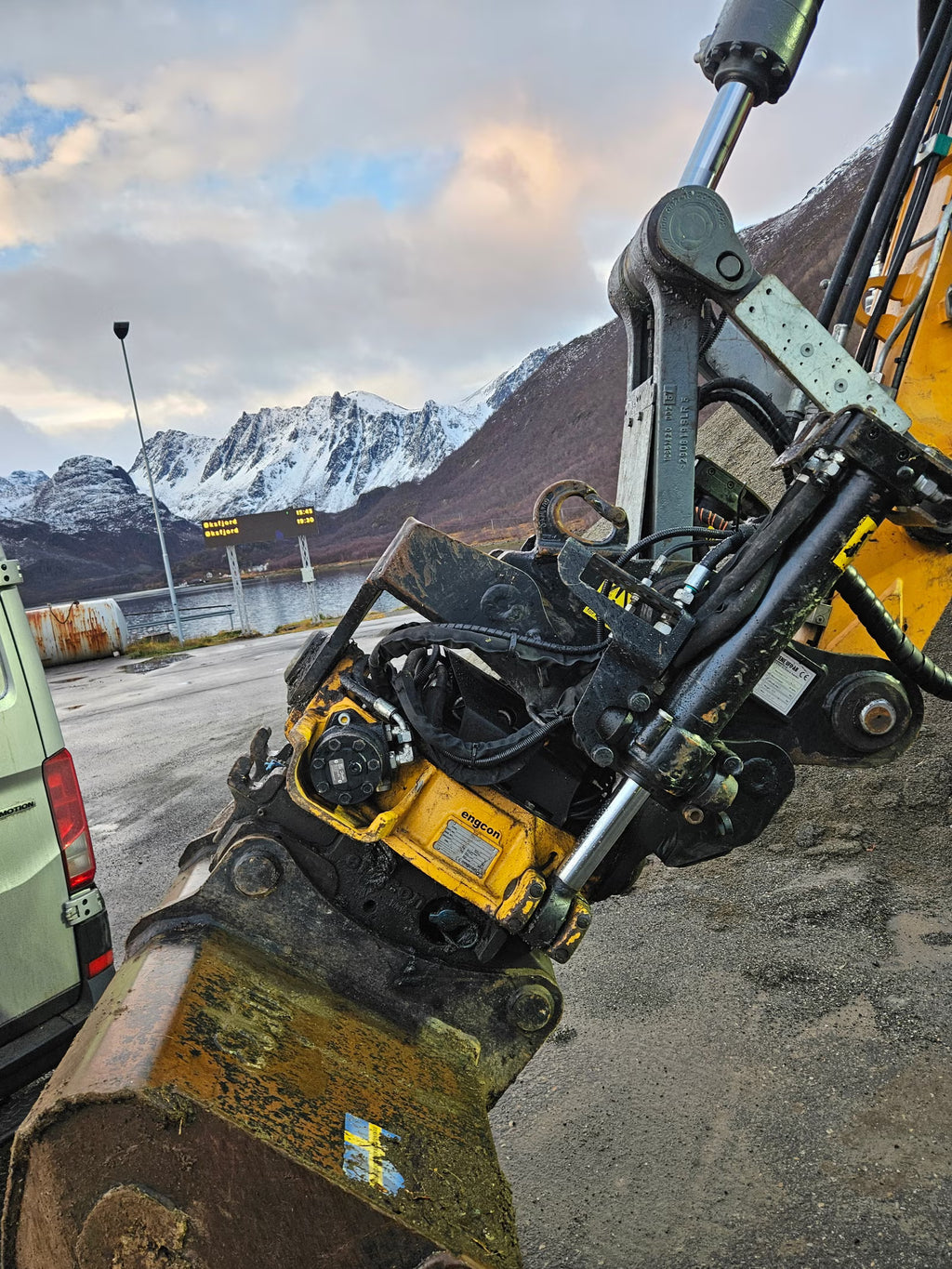 Pelle Liebherr A914