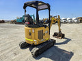 Mini Pelle Caterpillar 301.7CR 1,8 T + 3 godets + Remorque