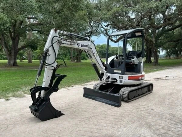 Mini Pelle Bobcat 425G 2,7T + 4 godets