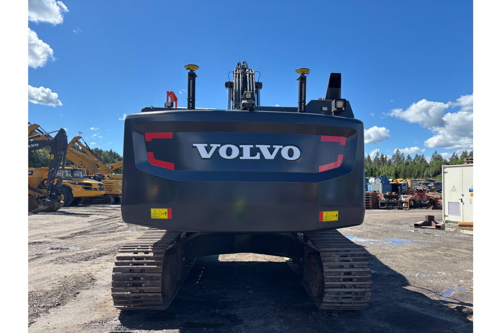 Pelle Volvo EC300EL