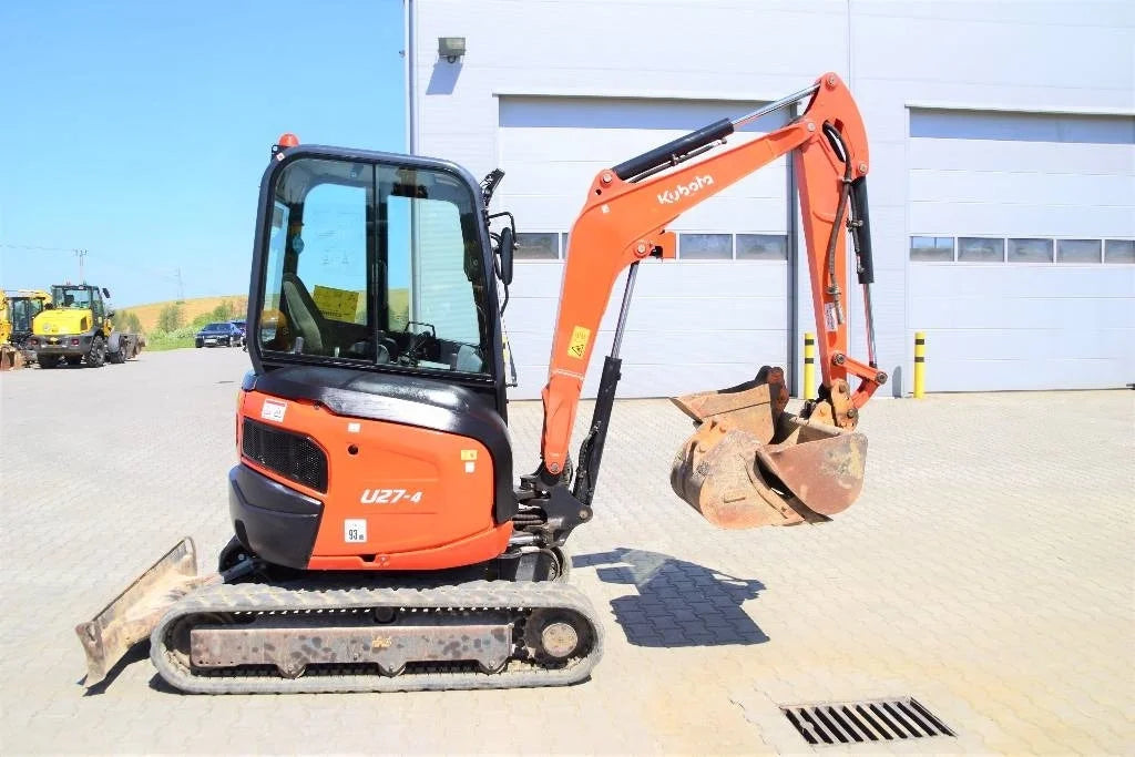 Mini Pelle Kubota U27-4 2,6 T+ 3 godets + Attache rapide