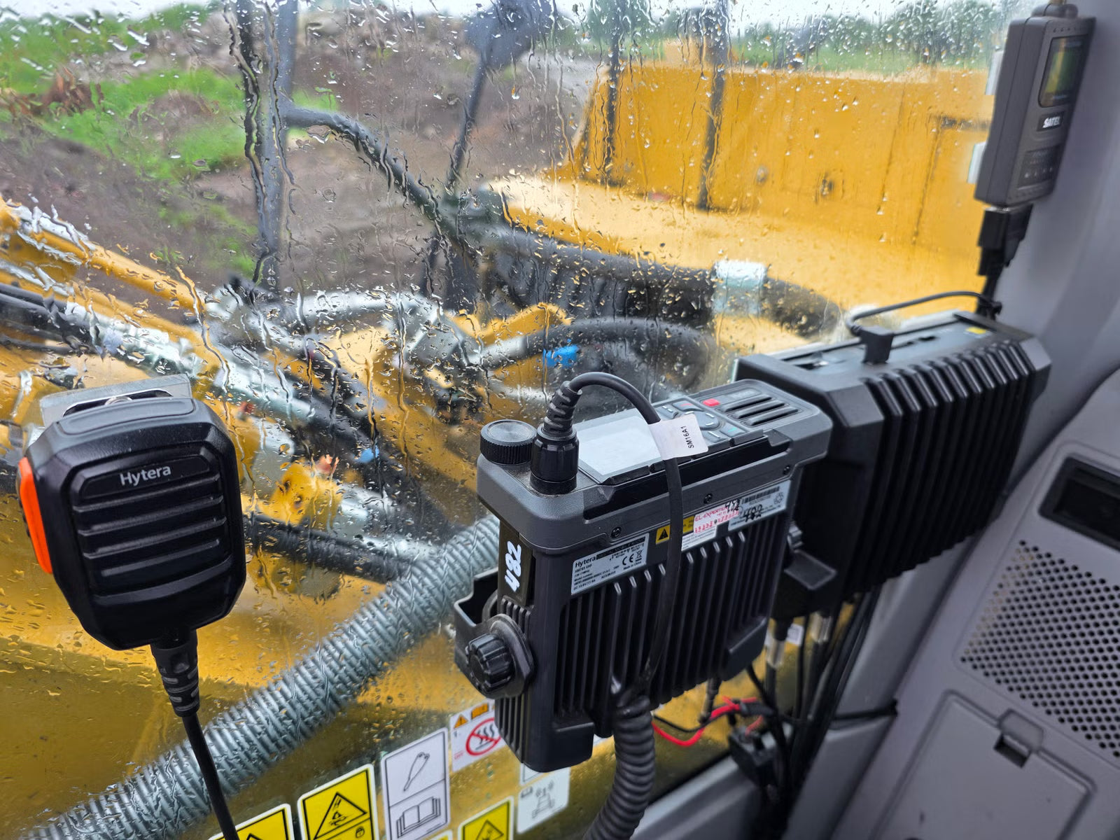 Pelle Cat 330 NG + Radiocommande