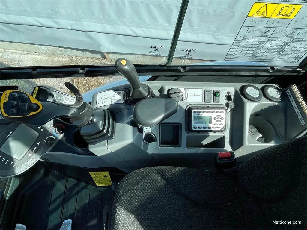 Mini Pelle Bobcat E27Z + Engcon + 4 godets