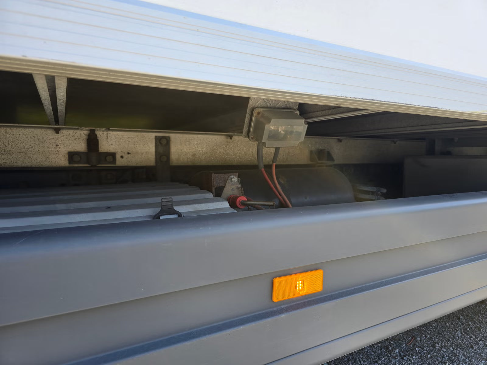 Camion Mercedes-Benz 818