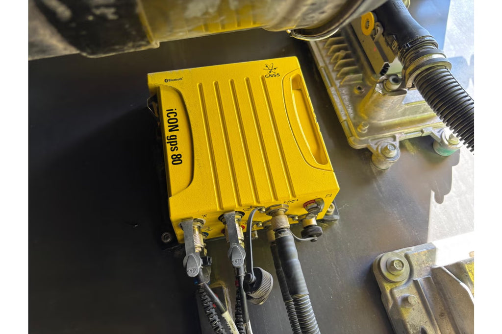 Pelle Volvo EC300EL