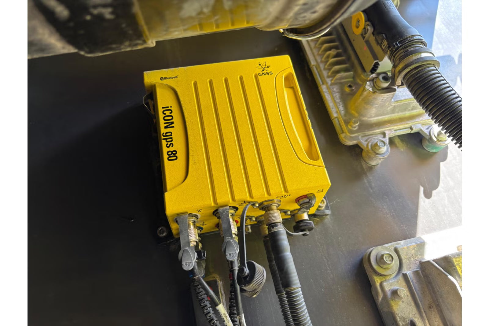 Pelle Volvo EC300EL