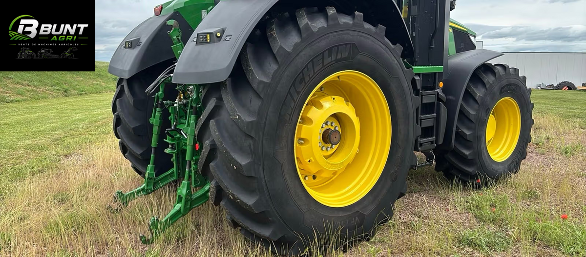 Trattore John Deere 7R 330 2023