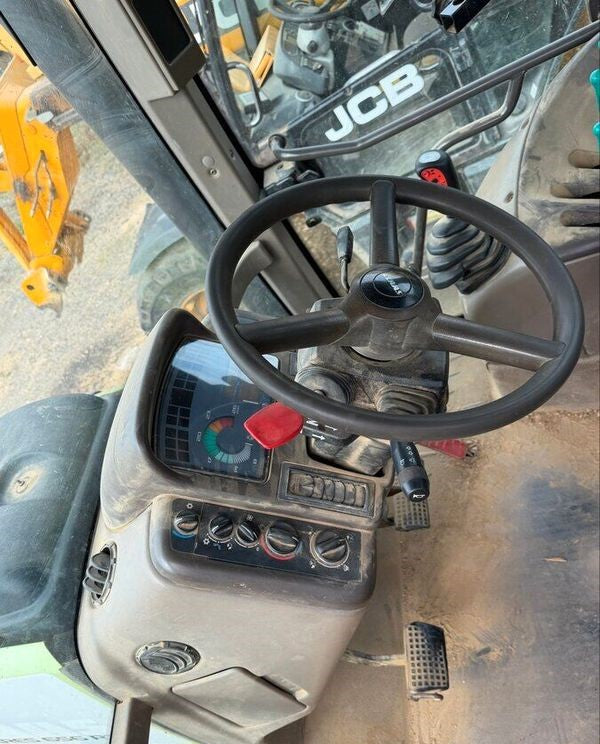 Trator Claas ARES 656 – 2005 – 5 746 horas