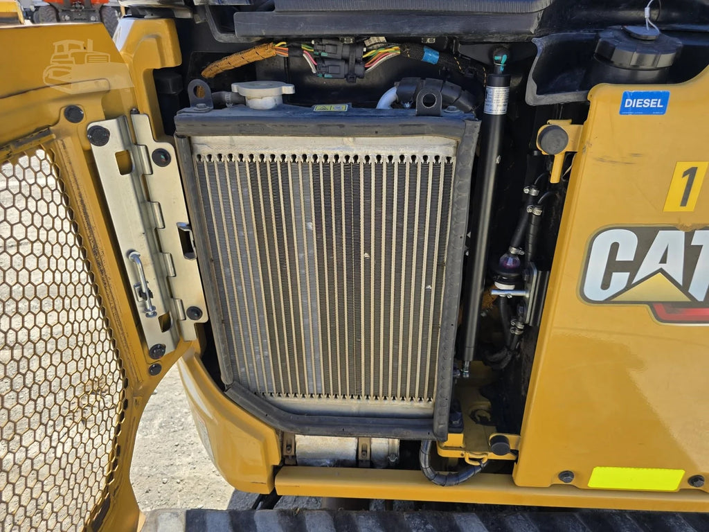 Mini Pelle Caterpillar 301.7CR 1,8 T + 3 godets + Remorque