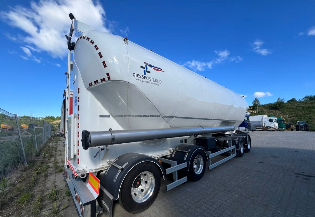 Semi-remorque vrac CMT41N 41 000 litres