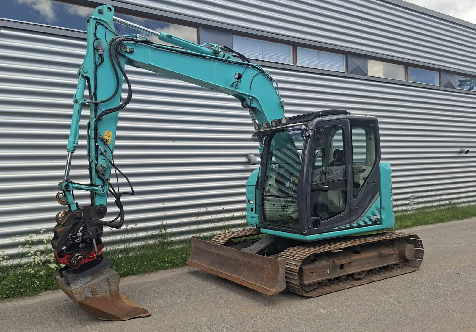 Pelle Kobelco SK75SR-3E
