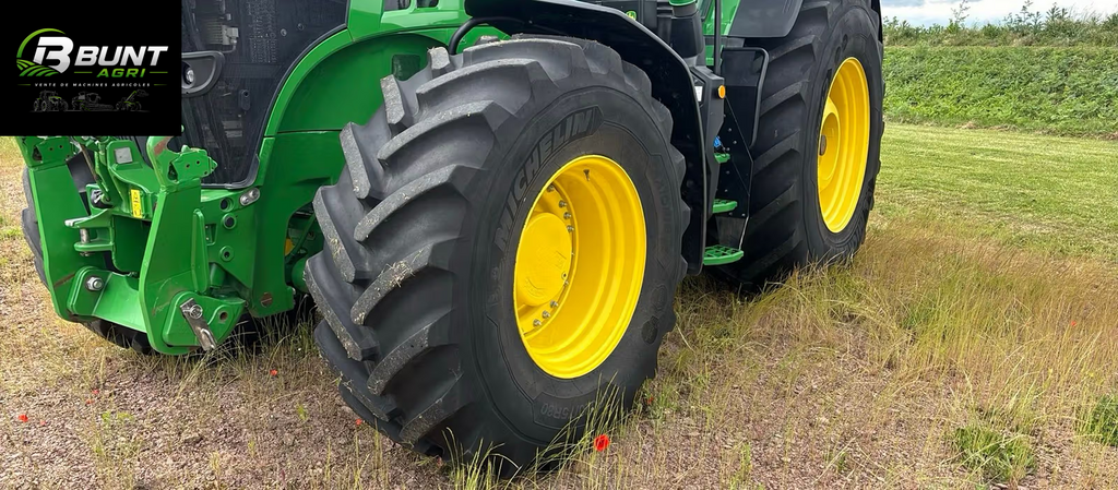 Trattore John Deere 7R 330 2023
