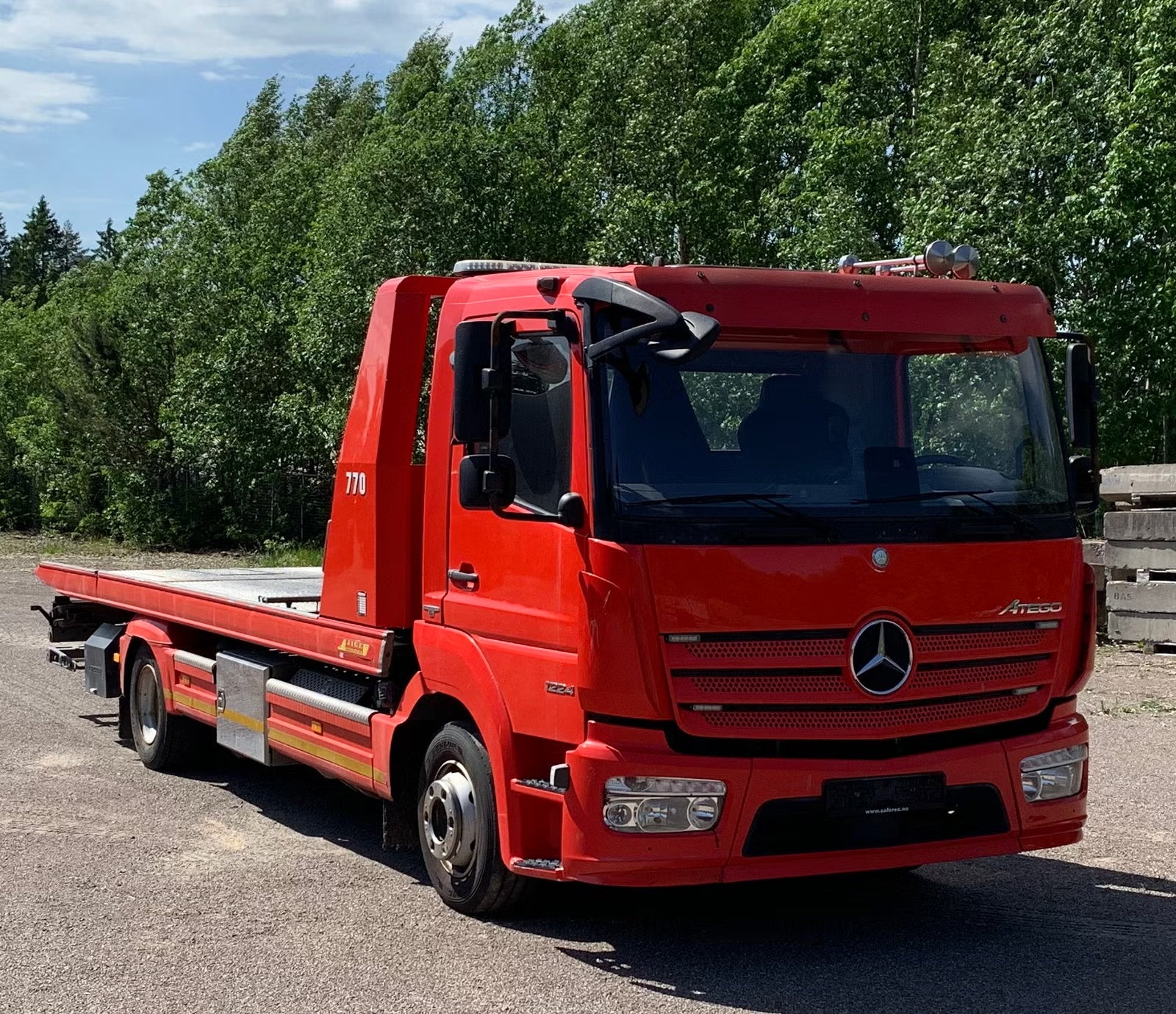 Camion Mercedes-Benz Atego 1224 2017 - Dépanneuse 238 ch