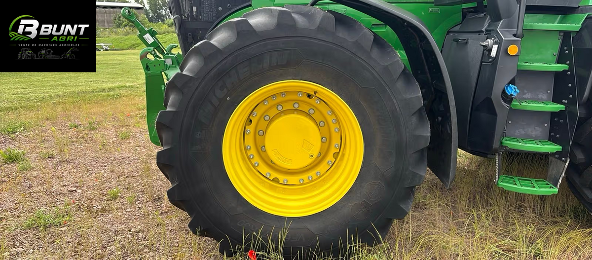 Trattore John Deere 7R 330 2023