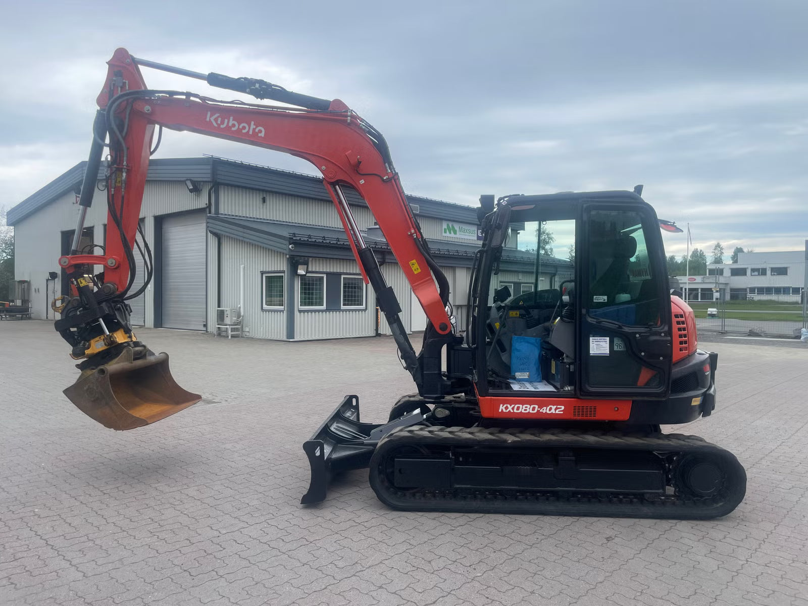 Pelle Kubota KX080-4-2G