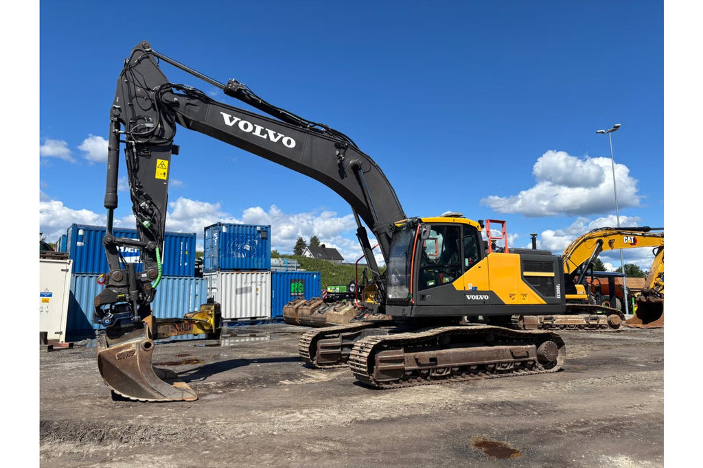 Pelle Volvo EC300EL