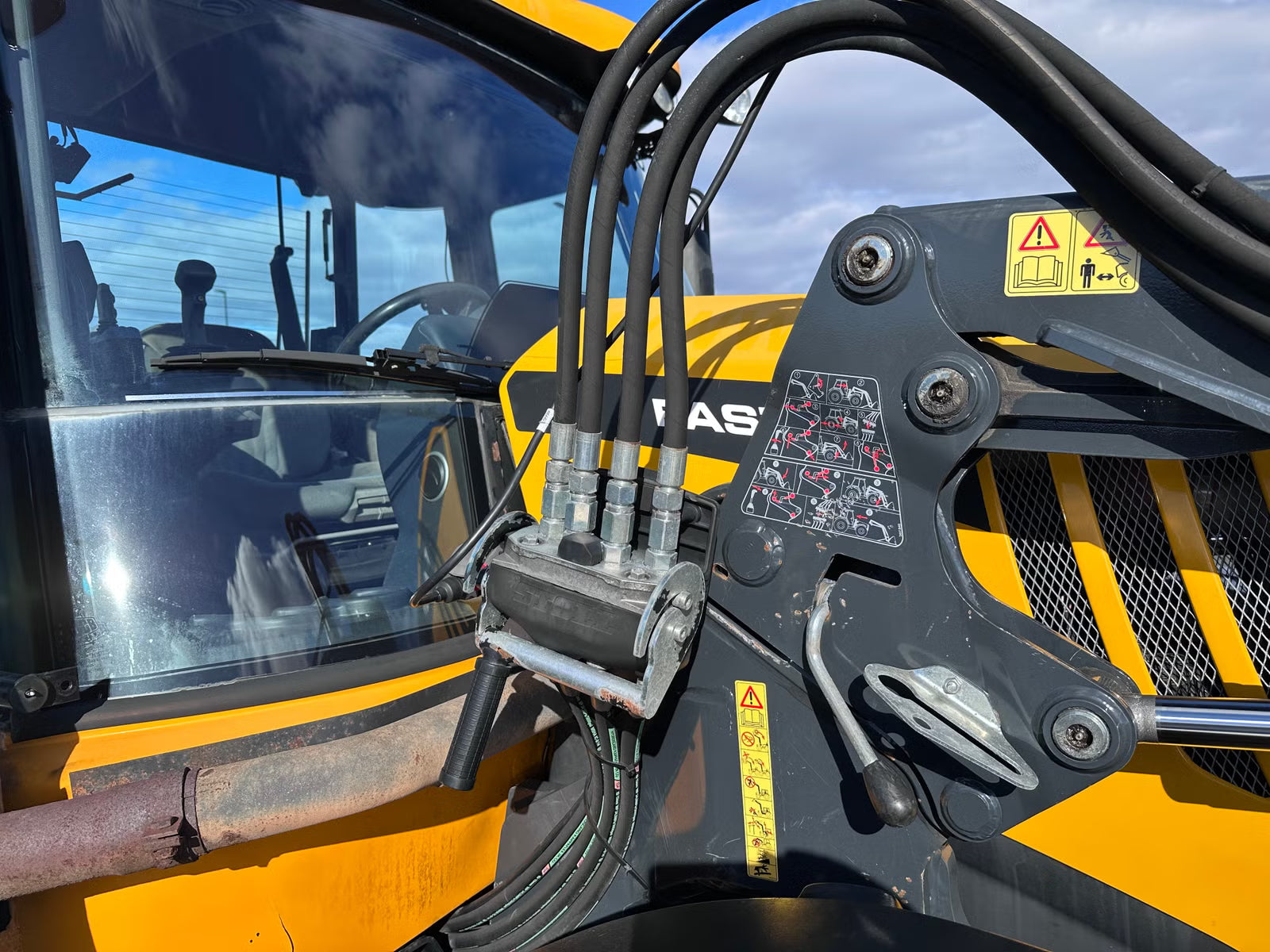 Trator JCB 3200 Fastrac
