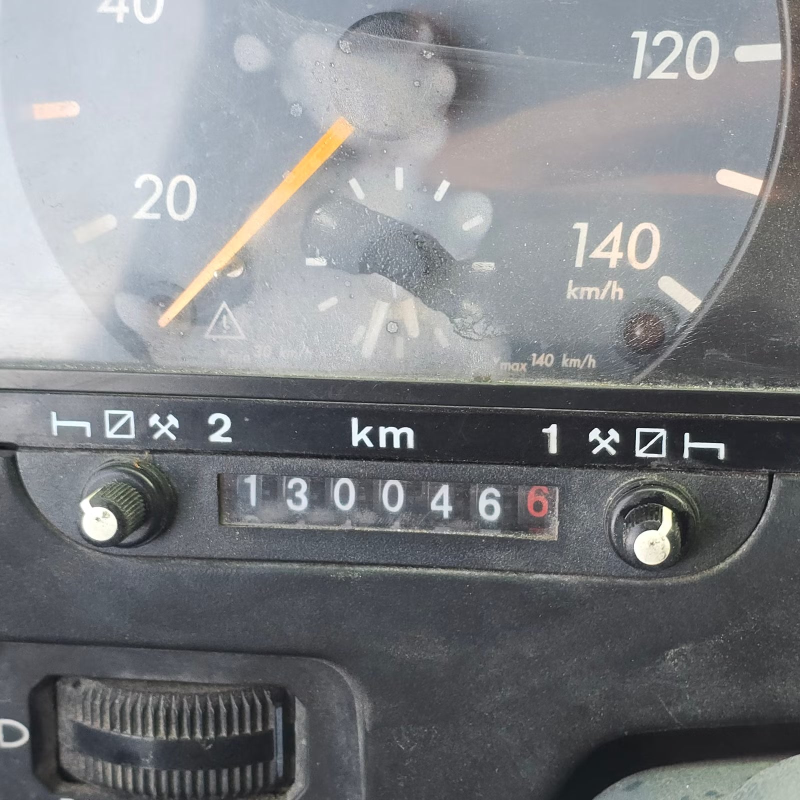 Camion Mercedes-Benz Vario 815D 2003 - Camion-grue 150 ch