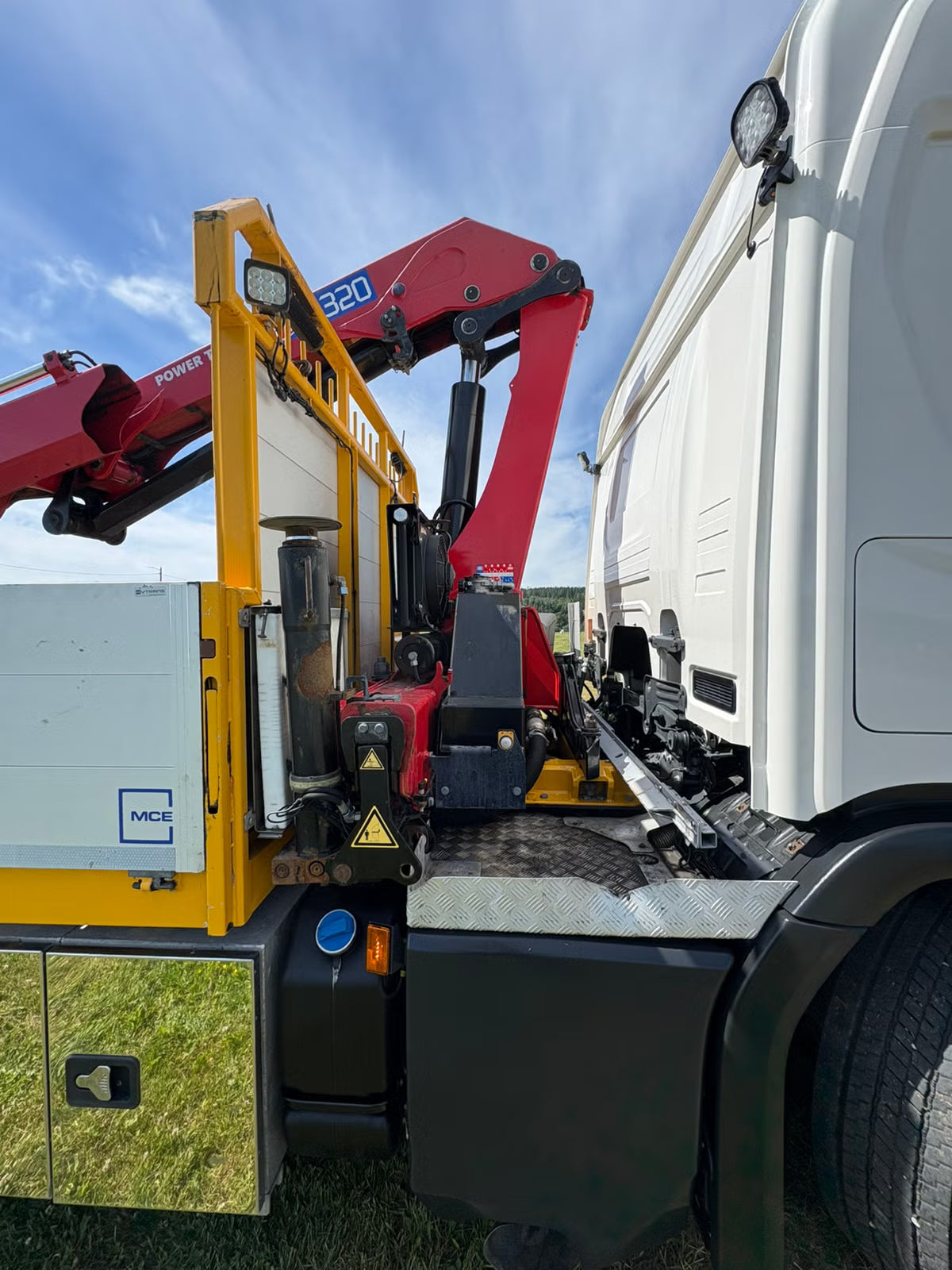 Camion Scania P360 2020 - Camion-grue 360 ch