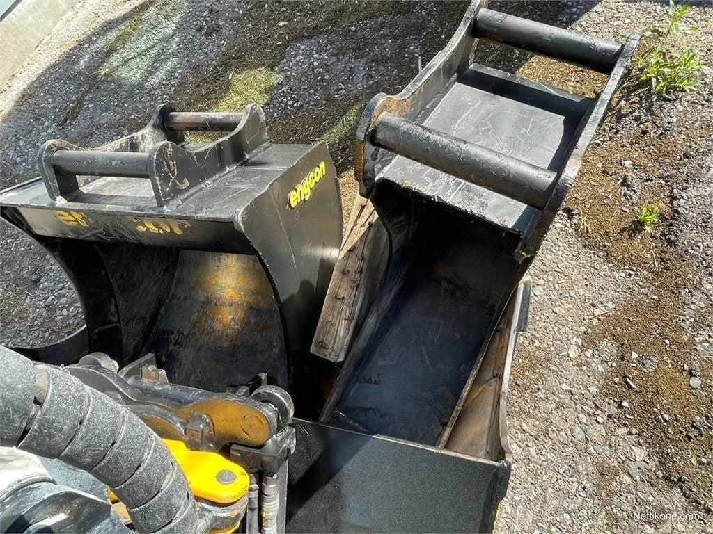 Mini Pelle Bobcat E27Z + Engcon + 4 godets