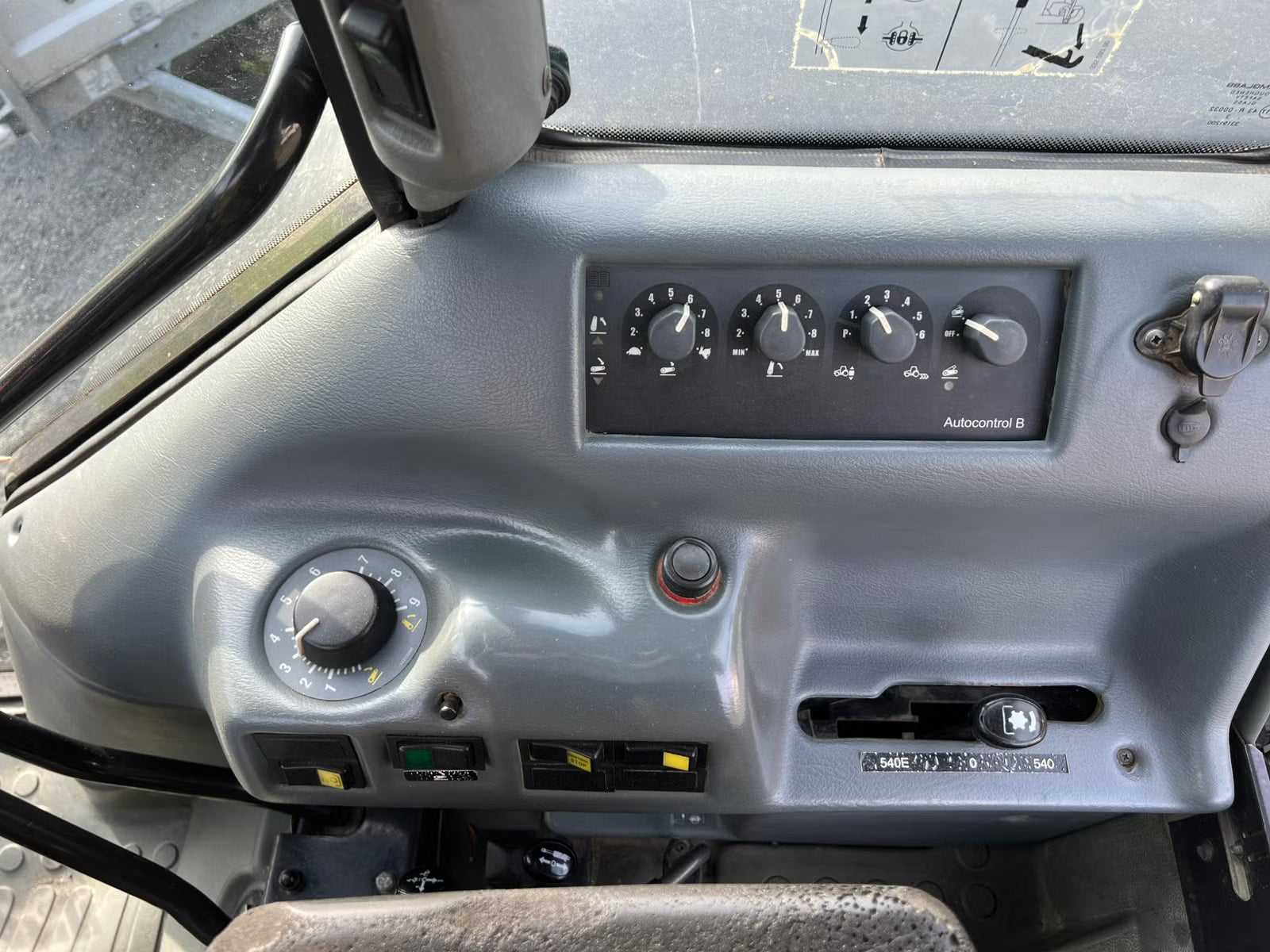 Tracteur Valtra A75-4