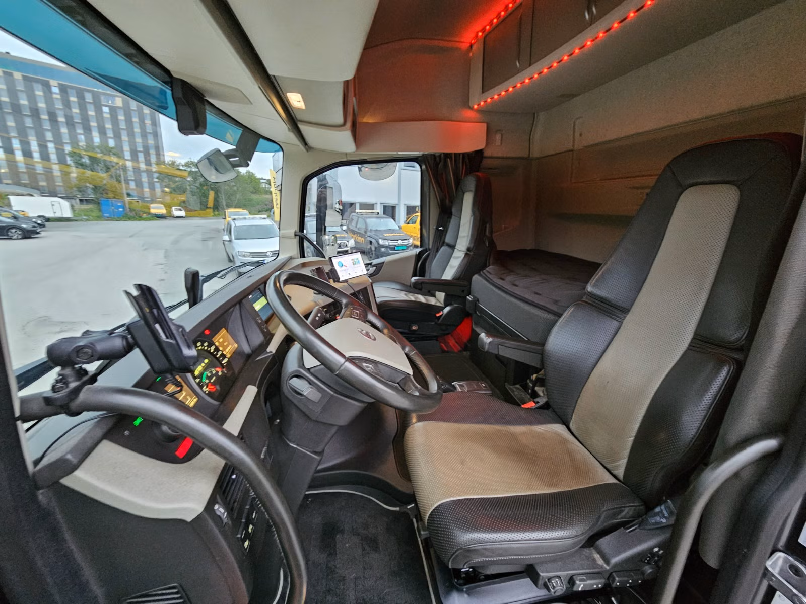 Camion benne Volvo FH13 540