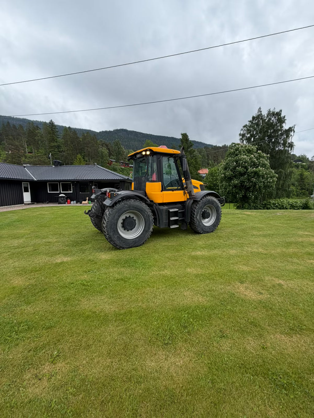 Tracteur JCB 3220