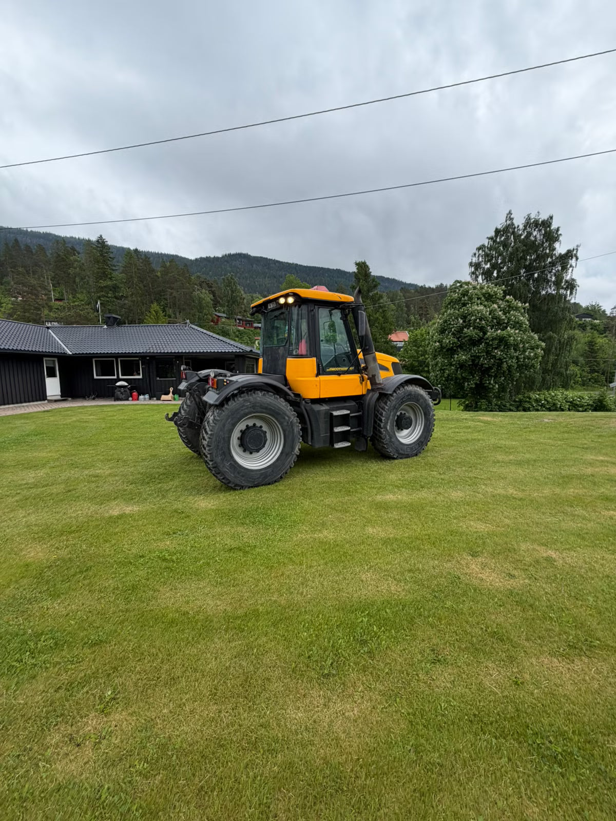 Tracteur JCB 3220