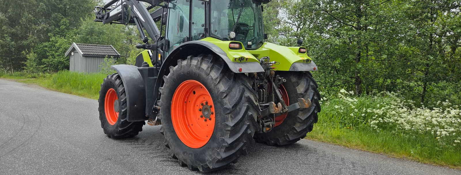 Tracteur CLAAS Arion 550