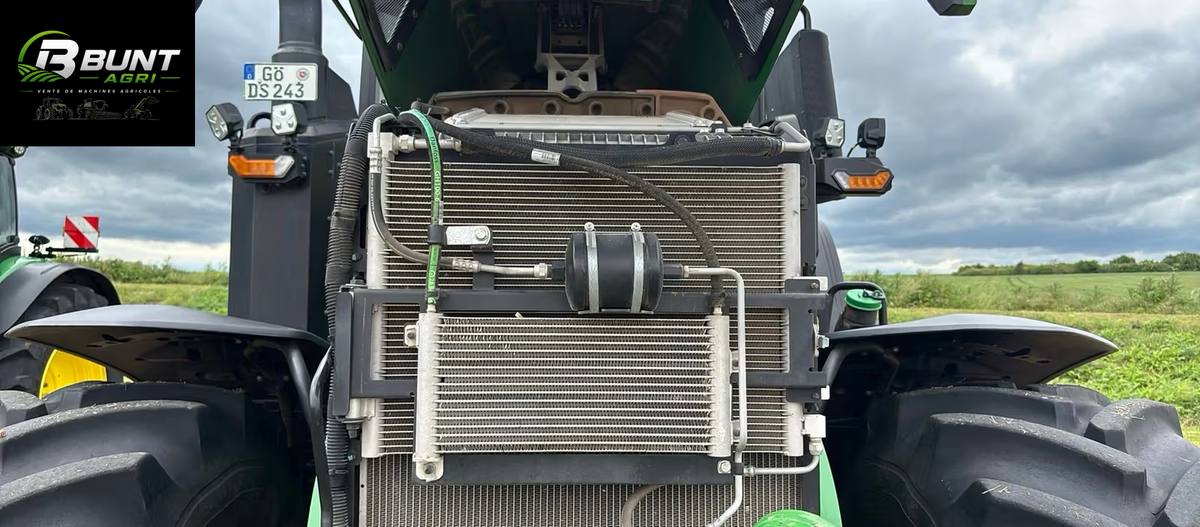 Trattore John Deere 7R 330 2023