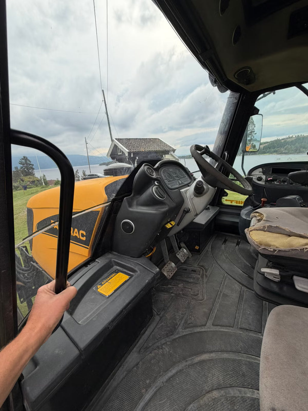 Tracteur JCB 3220