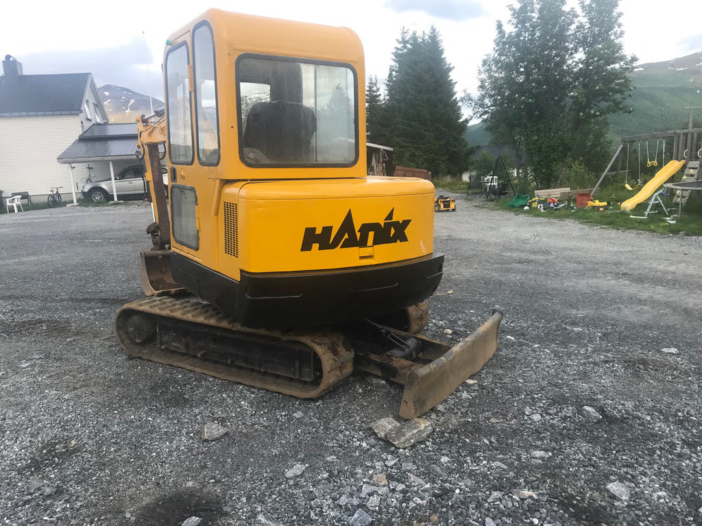 Mini Pelle Hanix H35A