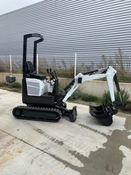 Mini Pelle Bobcat E08 1,1T + 3 godets