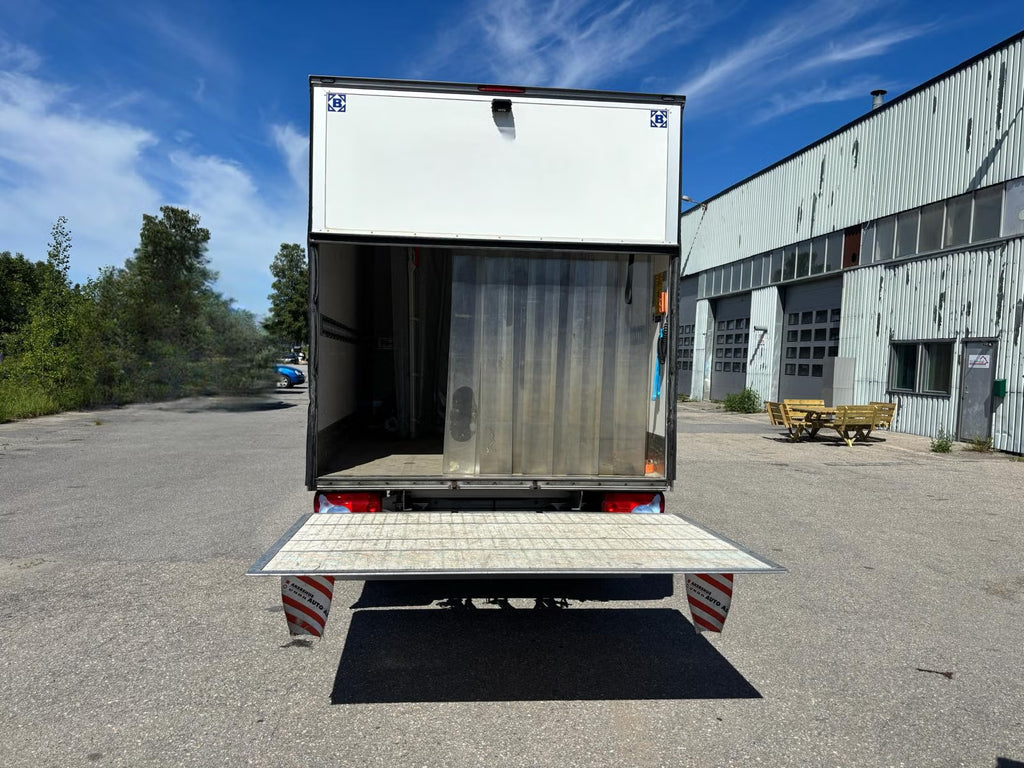 Camion MAN TGE - Groupe frigorifique