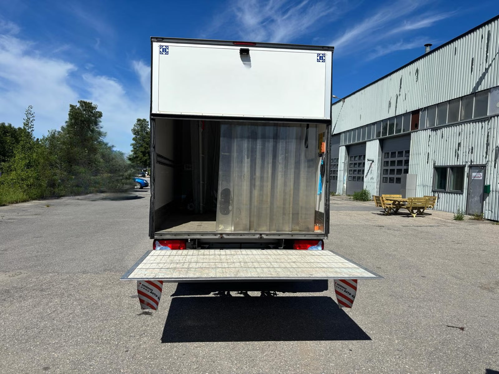 Camion MAN TGE - Groupe frigorifique