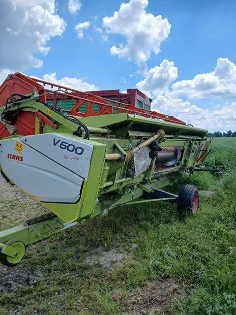 Moissonneuse Batteuse Claas Lexion 520 2009
