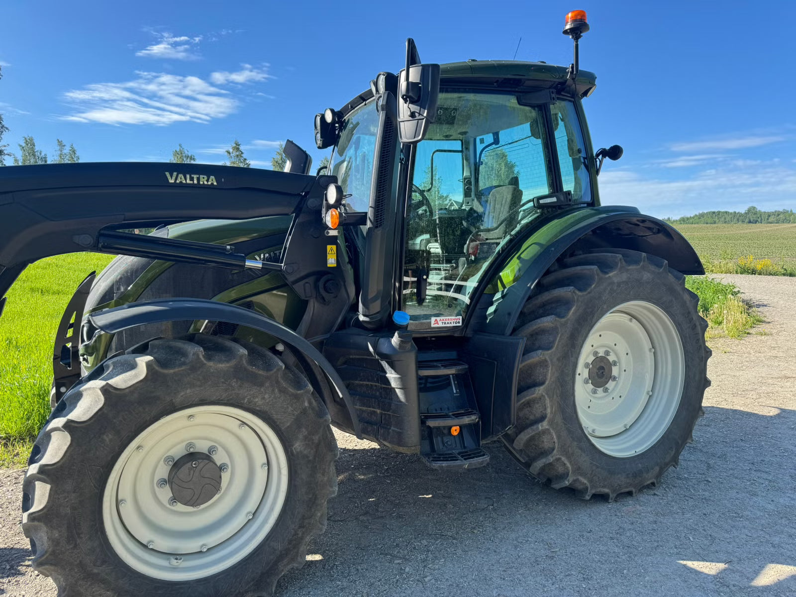 Tracteur Valtra N175 D 2B1 2022