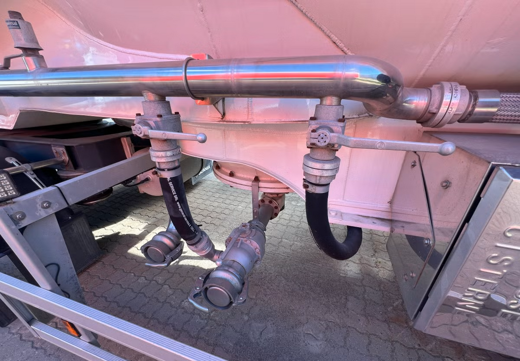 Semi-remorque vrac CMT41N 41 000 litres