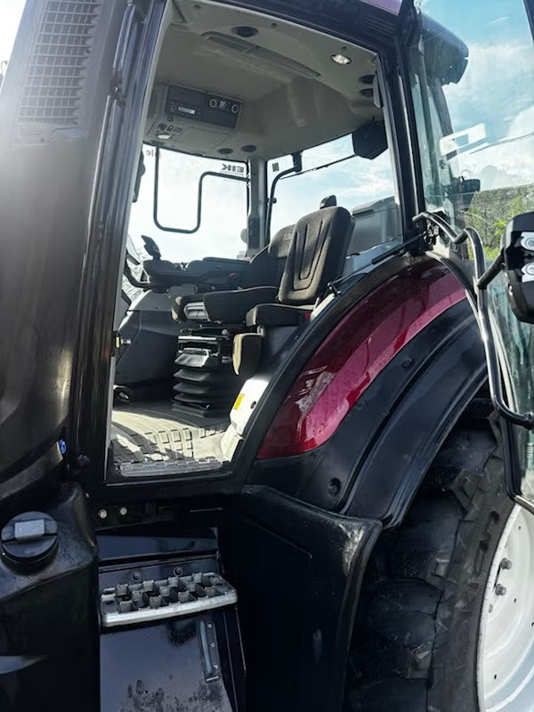 Tracteur Valtra T235