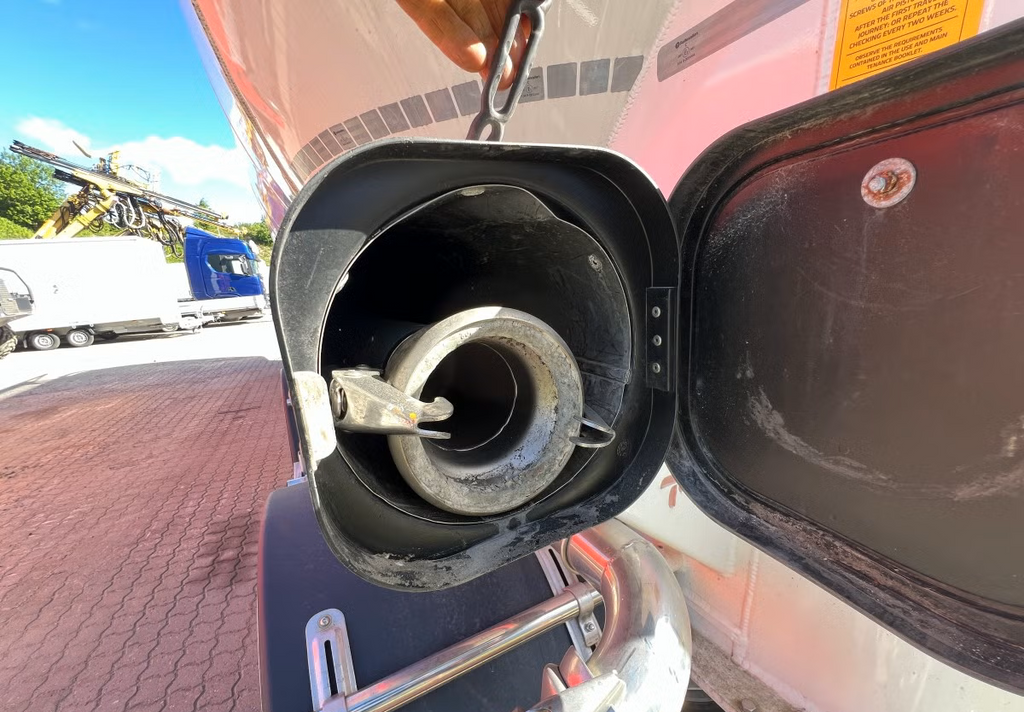 Semi-remorque vrac CMT41N 41 000 litres