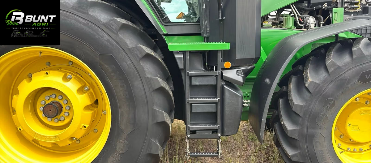 Trattore John Deere 7R 330 2023