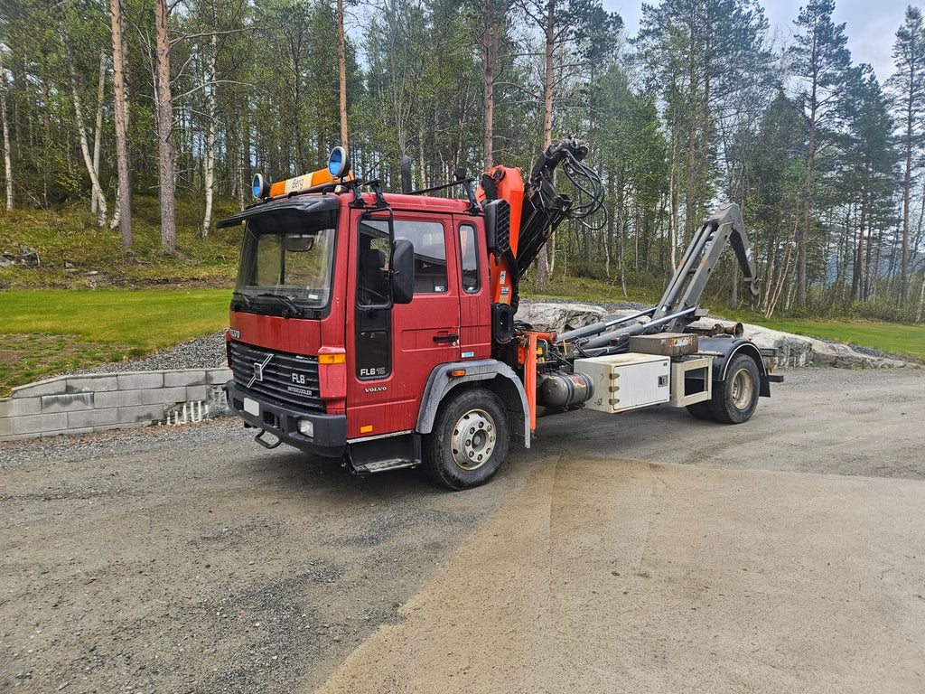 Camion Volvo FL6 16 2008 - Levage à crochet 230 ch