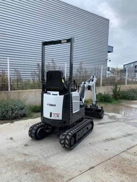 Mini Pelle Bobcat E08 1,1T + 3 godets