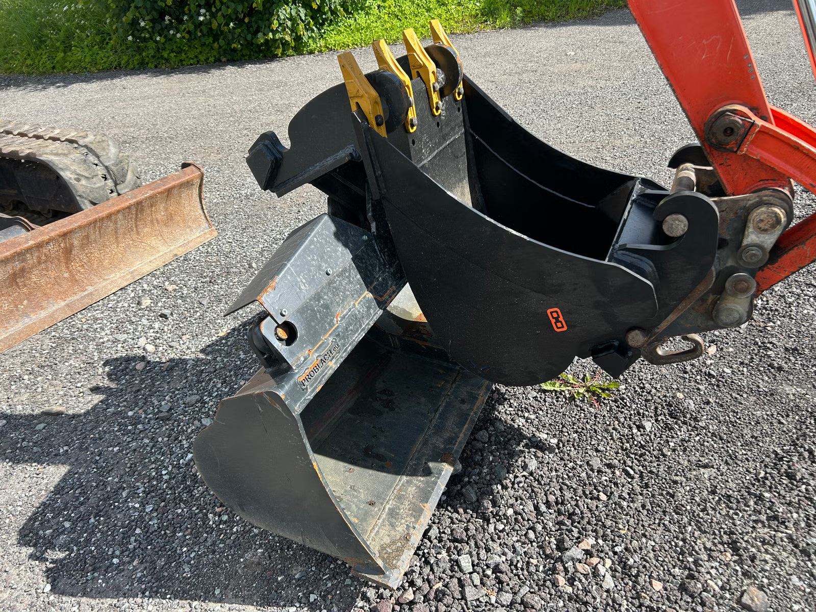 Mini Pelle Kubota U48-4 + Tiroir de ponçage hydraulique