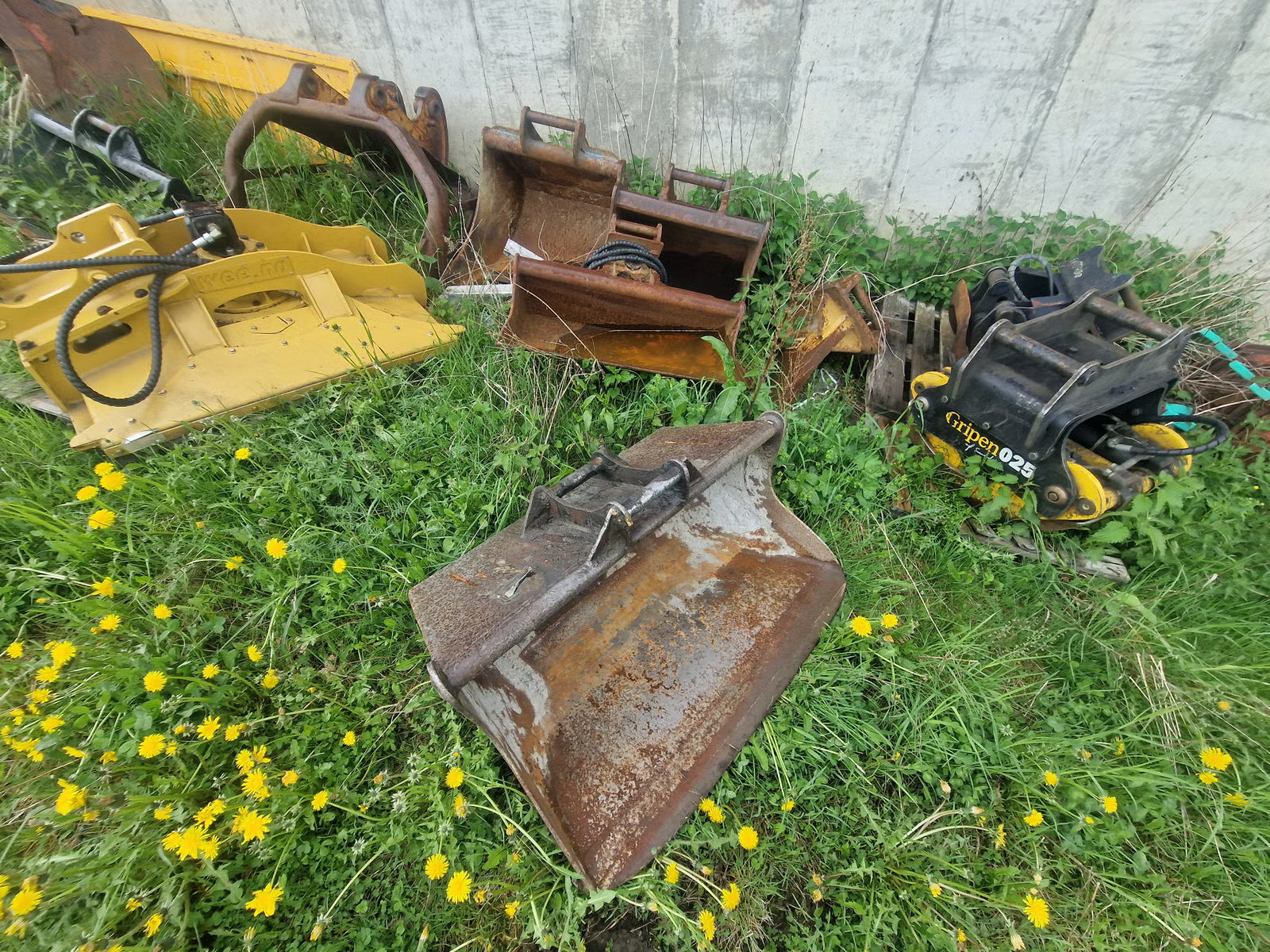 Mini Pelle Cat 304C CR + Godet rotor basculant